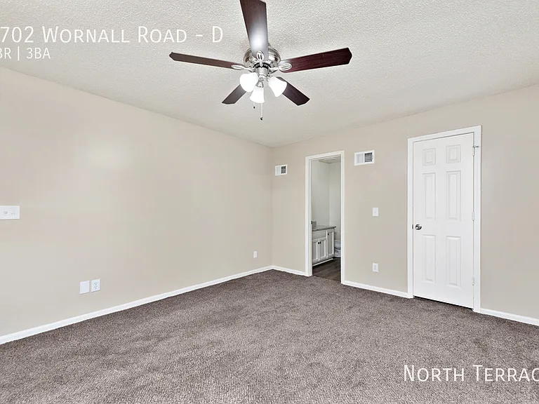 9702 Wornall Rd #D — Photo 8