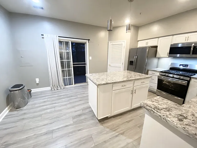 8704 Aspen Grove Ct — Photo 7