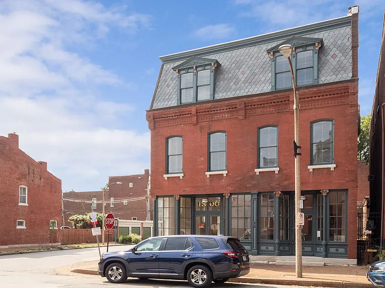 1300 Sidney — Photo 19