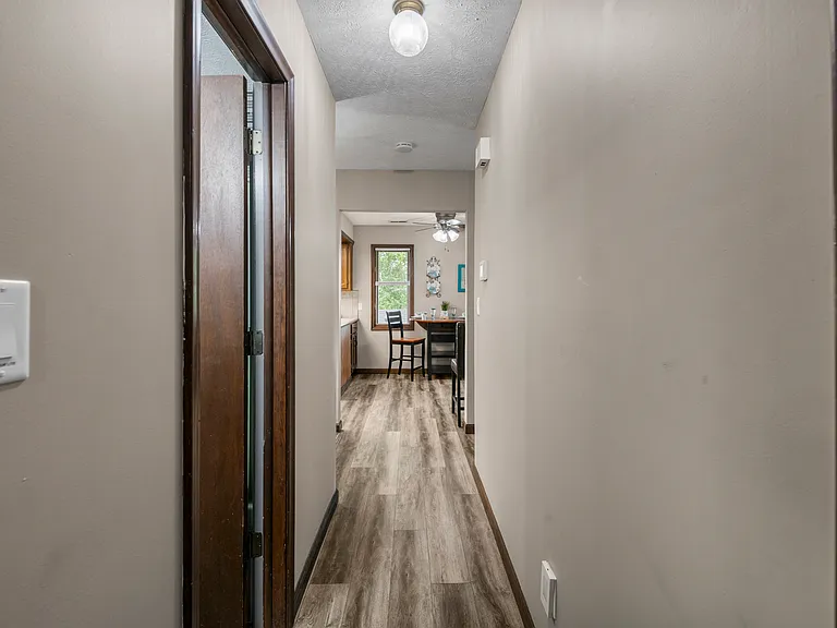 5008 NW Radial Hwy #2 — Photo 12