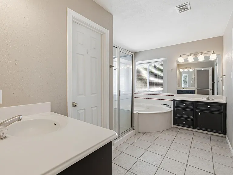 905 Winged Foot Dr — Photo 30