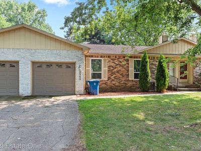 2509 Golden Shores Dr, Fenton, MI, 48430
