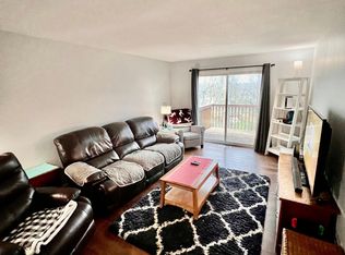 3813 Conroy Trl, Inver Grove Heights, MN 55076