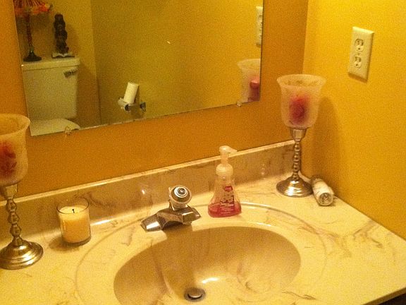 4th image of 2420 Volunteer Pkwy APT 12