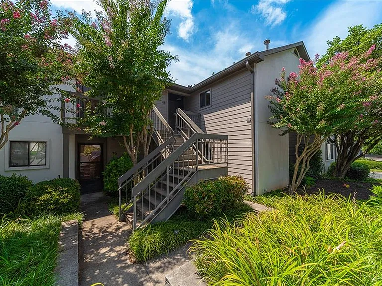 48 Finch Trl NE — Photo 2