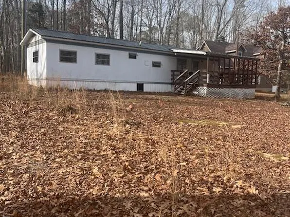 204 Recreation Ln, Macon, NC 27551
