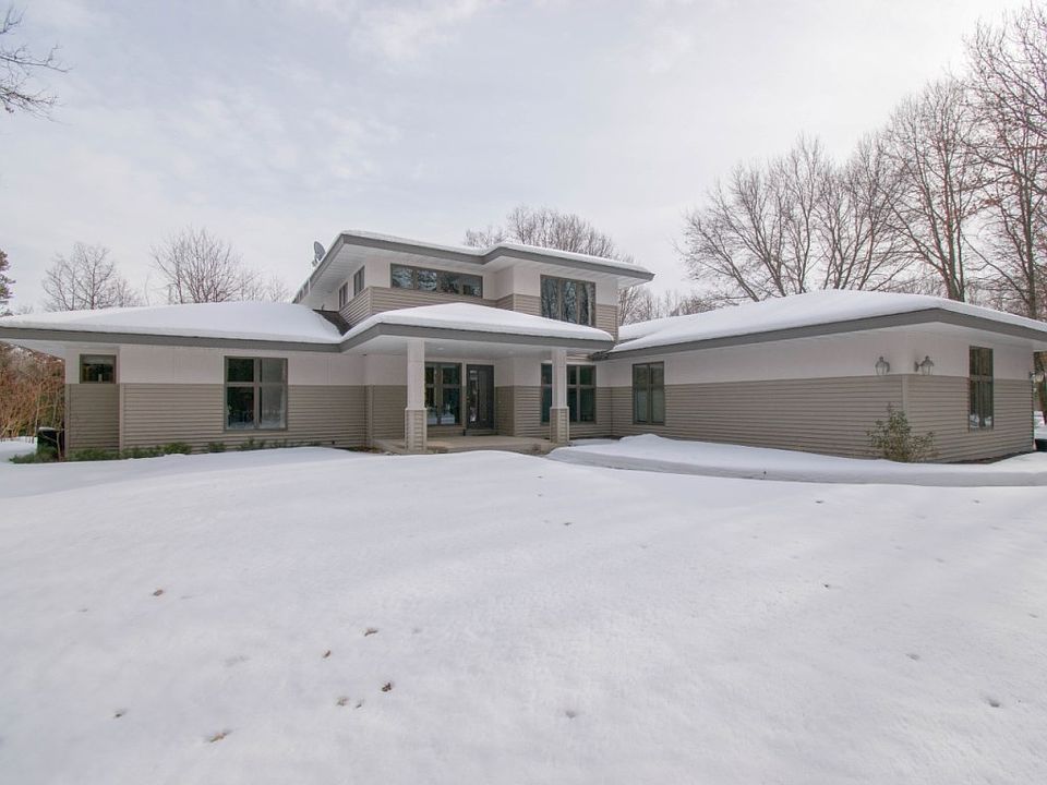1st image of 217105 River Vista Dr