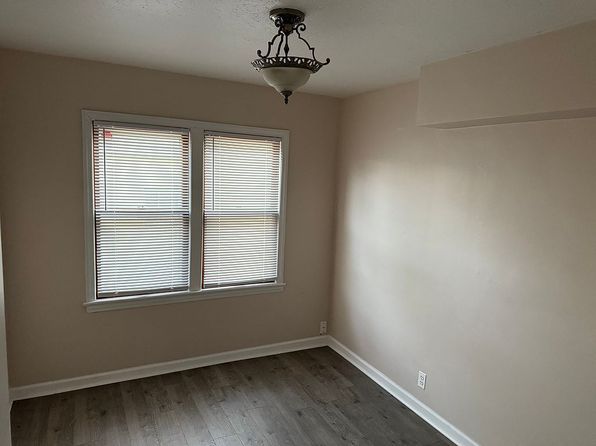 907 Hillsdale Ave, Parma, OH 44134