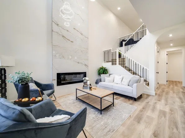 8752 183rd Ave NW, Edmonton, AB T5Z 0S8
