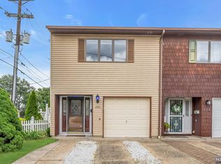 220 Van Winkle St, East Rutherford, NJ 07073