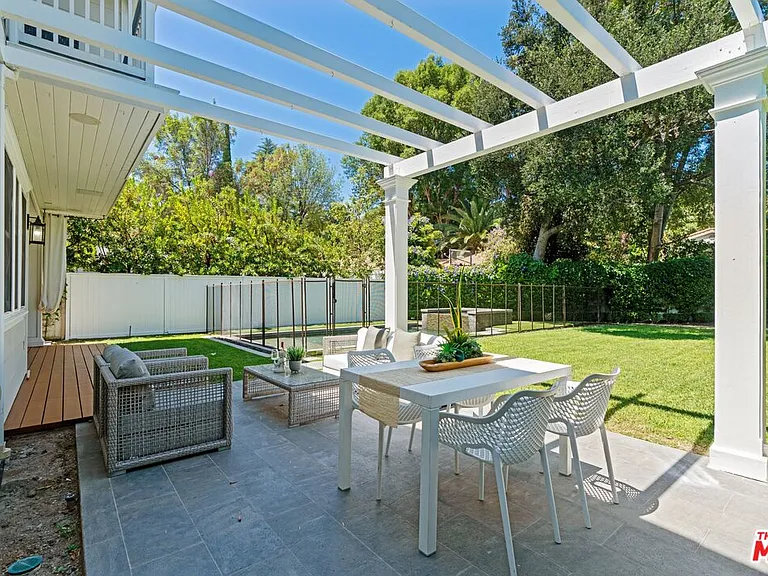 14917 Valley Vista Blvd — Photo 32