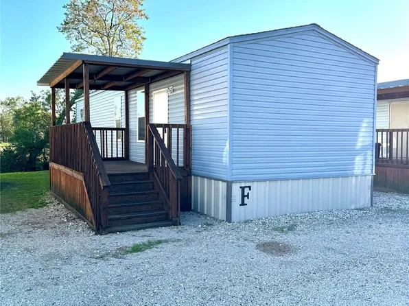 3621 County Road 161 Trlr F, Alvin, TX 77511