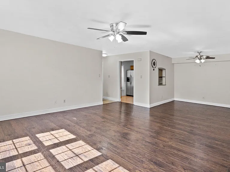 501 Harwood Ct #A — Photo 5
