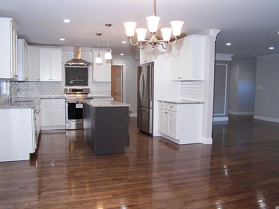 5th image of 96 Christian Ave