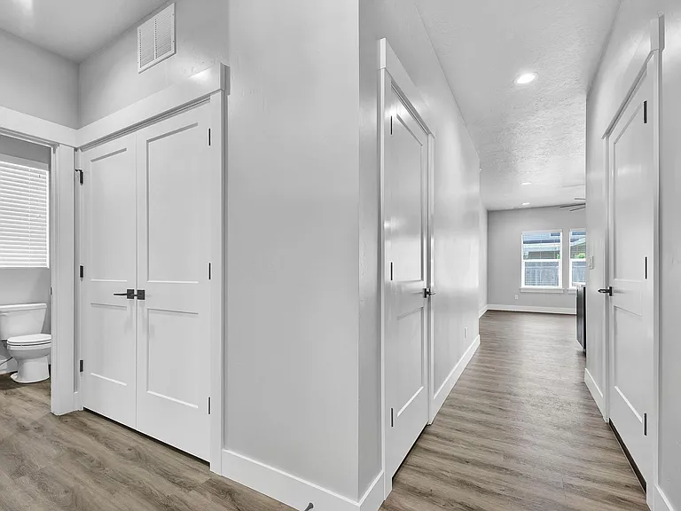 32 N Sagehen Ln — Photo 7