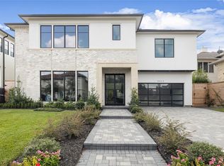 5433 Navarro St, Houston, TX 77056