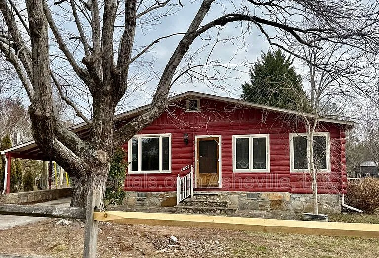 1809 Windsor Dr — Photo 1