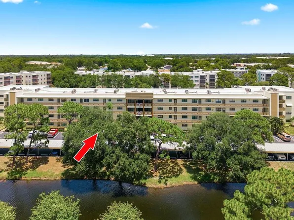 6070 80th St N APT 109, Saint Petersburg, FL 33709