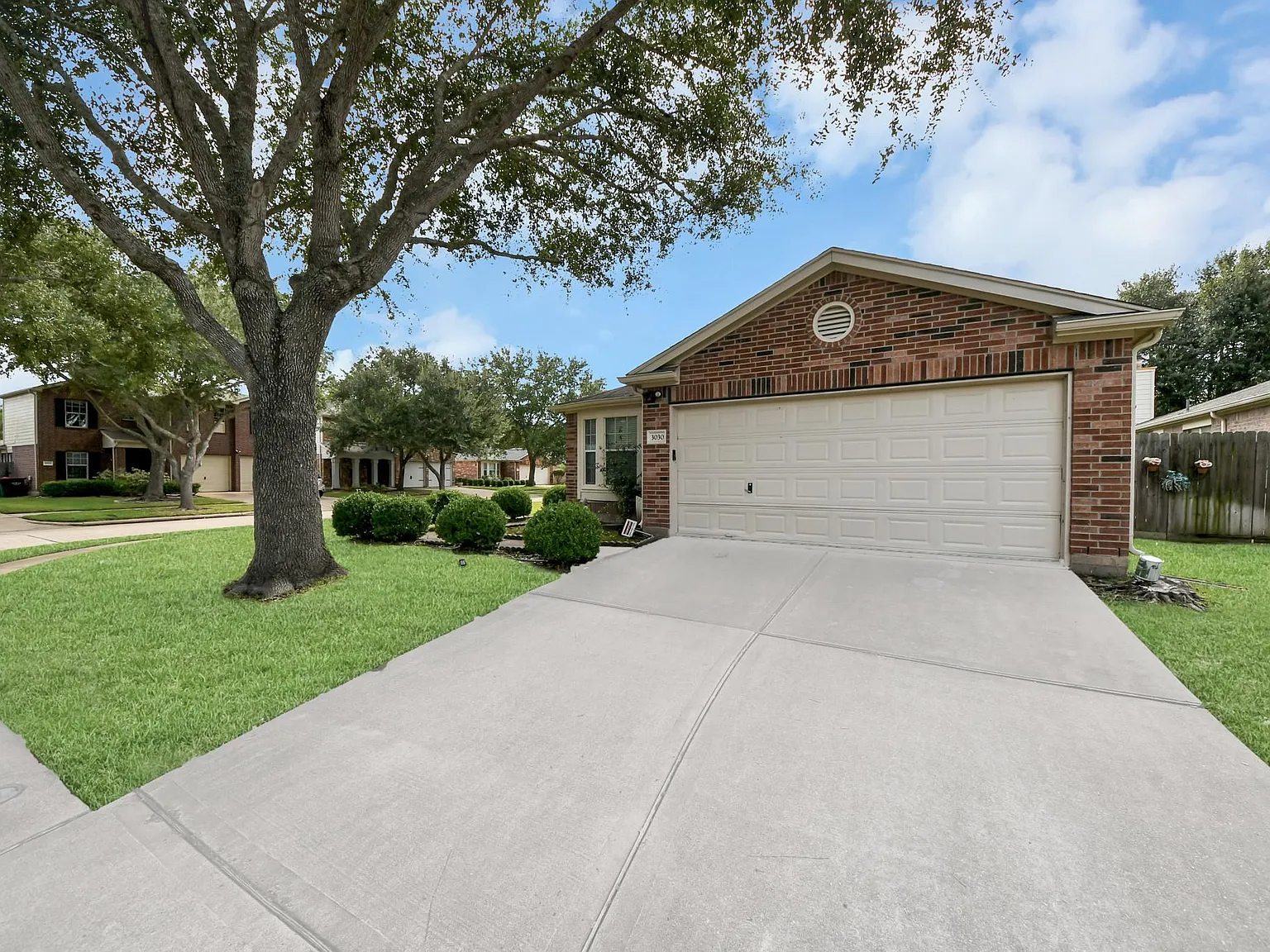 3 bed, 2.0 bath, 1251 sqft, $1,850 — Photo 4