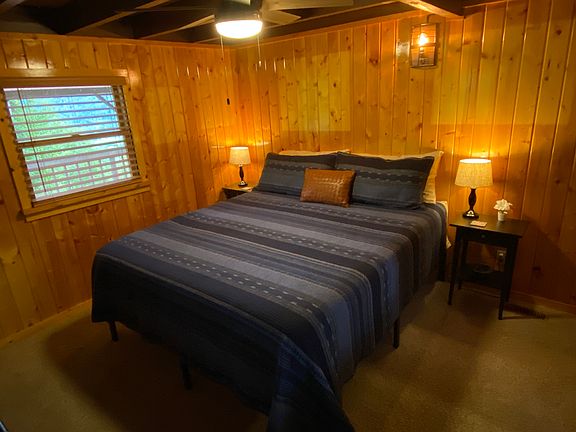 Bedroom 1 - main floor