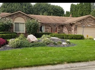 17329 Lilypad Ct, Northville, MI 48168