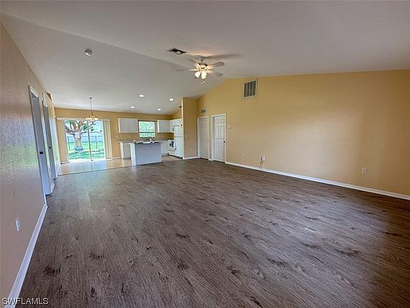 3rd image of 2612 NE 4th Pl