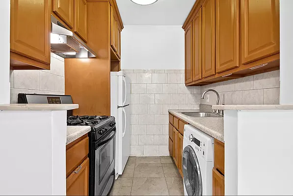 Sold by Corcoran | media 7