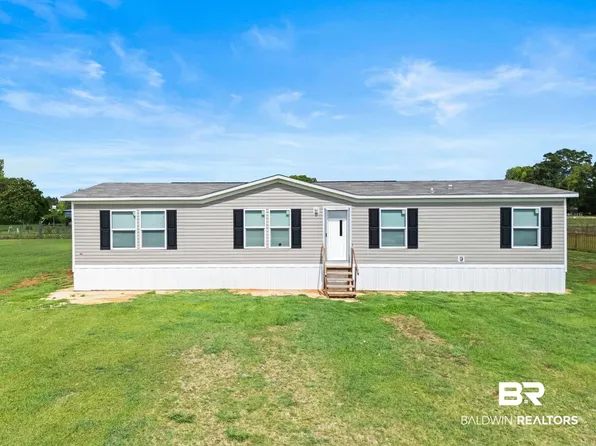 209 Clearview Rd, Flomaton, AL 36441