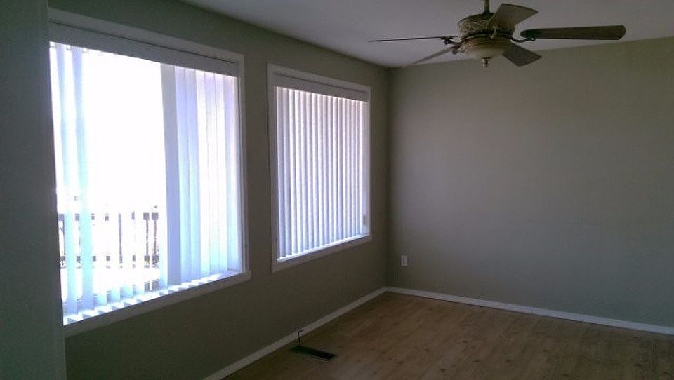 1st image of 104 Young St