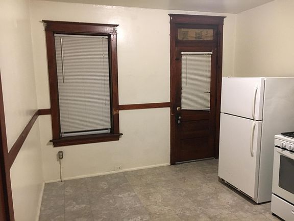3rd image of 3739 Bamberger Ave #1FL