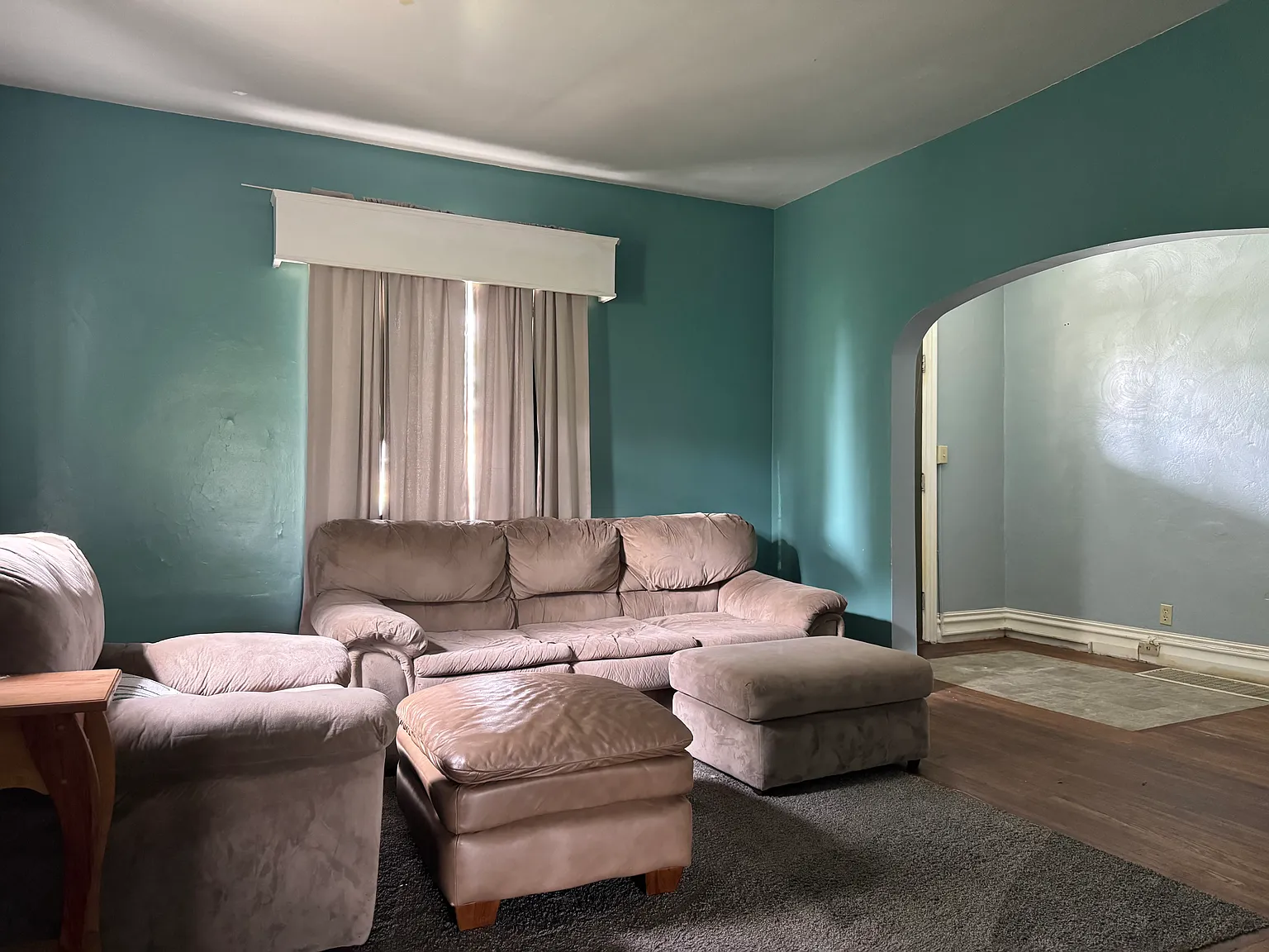 4 bed, 1600 sqft, $1,250 — Photo 2