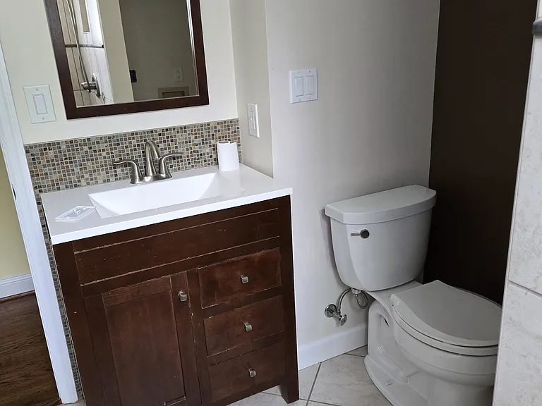 1221 Bradford Ln — Photo 36