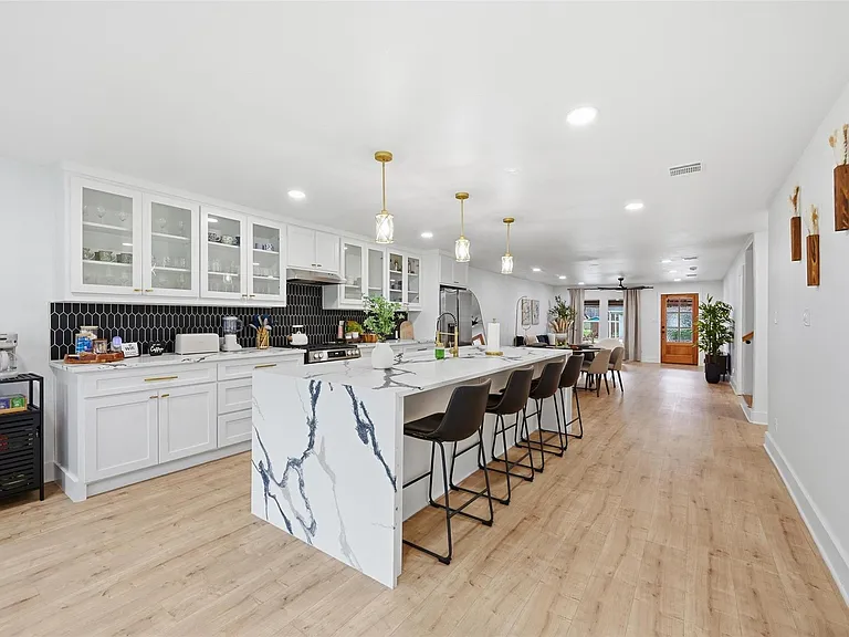 508 W White Ave — Photo 3