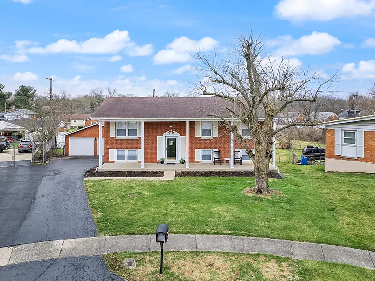 1706 Cameron Ct — Photo 48