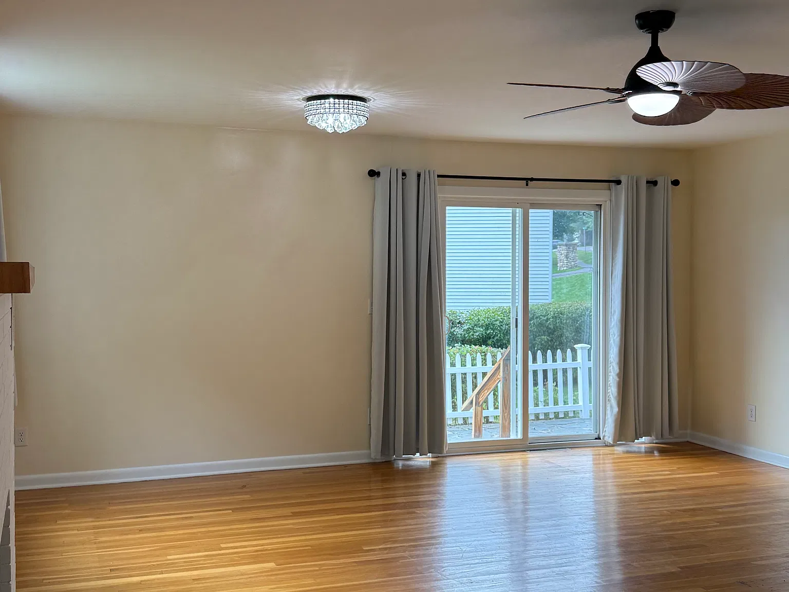 2 bed, 1200 sqft, $2,500 — Photo 3