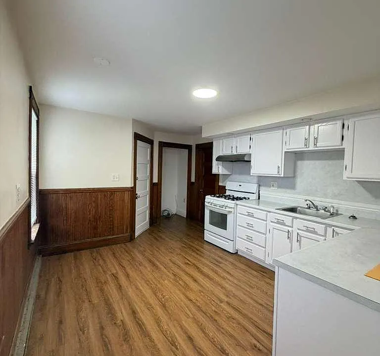 103 Central Ave #3