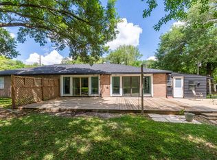 6811 Cemetary Rd, Manvel, TX 77578