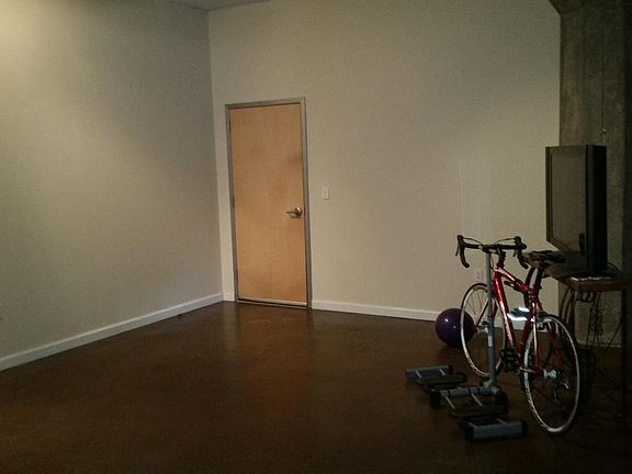 4th image of 1620 Lucas Ave APT 203