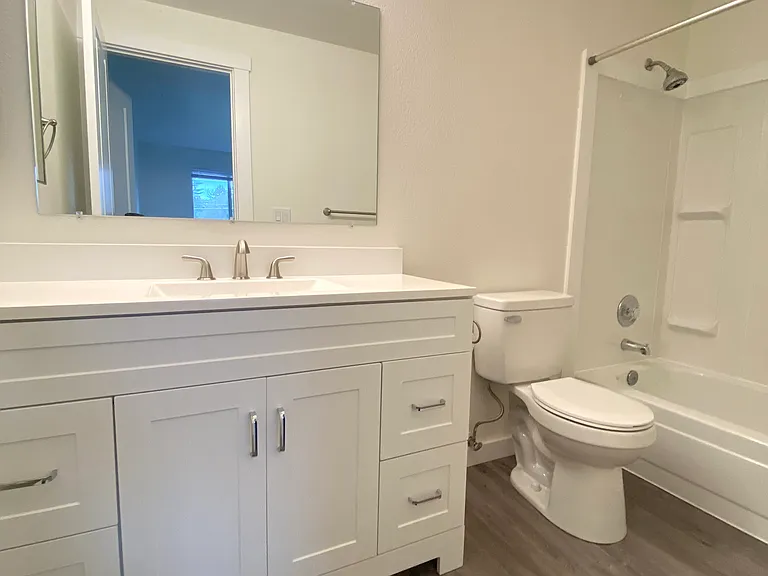 Olympic View Apartments — Photo 38