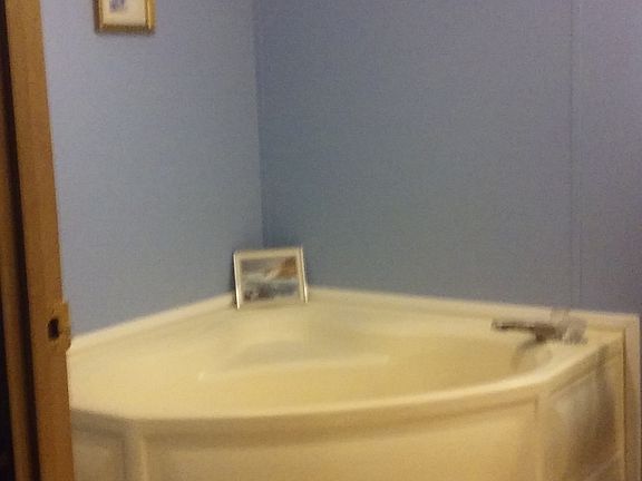 Garden tub in master bath