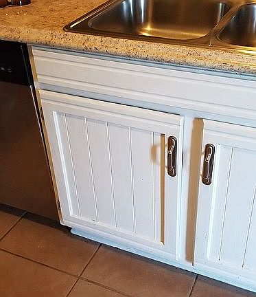 WHITE CABINETS W/FIXTURES