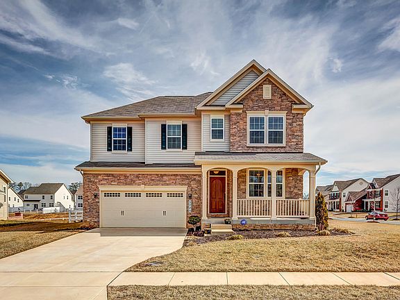 2nd image of 5025 Royal Birkdale Ave