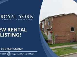 2 Levitt Ct #2, Toronto, ON M2R3P9