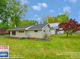 7817 W County Line Rd, Roanoke, IN 46783