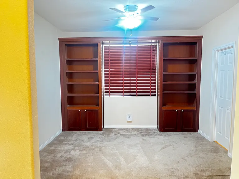 10852 Montasola St — Photo 52