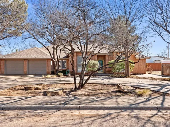 2117 College Ave, Levelland, TX 79336