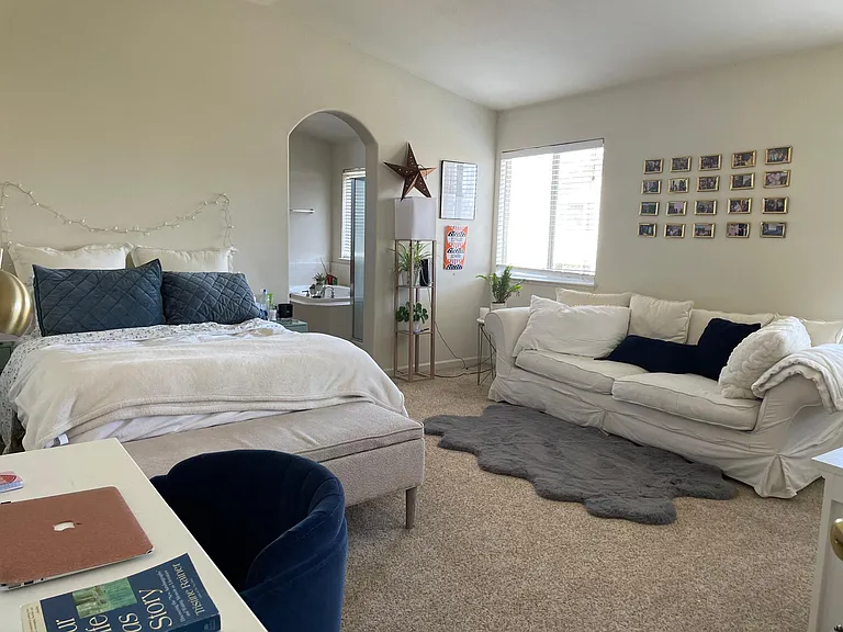 Master bedroom facing the backyard
