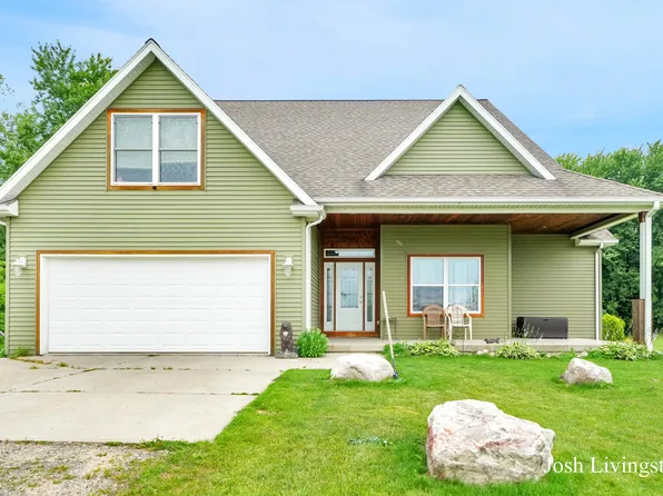 13219 S McClelland Ave, Grant, MI 49327