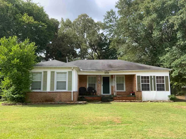 630 Camp St, Kilgore, TX 75662