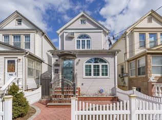10421 117th St, South Richmond Hill, NY 11419